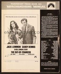 5j726 OUT-OF-TOWNERS pressbook '70 Jack Lemmon, Sandy Dennis, written by Neil Simon!