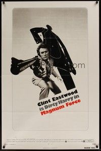 5m521 MAGNUM FORCE 1sh '73 Clint Eastwood is Dirty Harry pointing his huge gun!