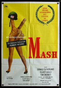 5p347 MASH Argentinean '70 Robert Altman, Elliott Gould, Donald Sutherland, Robert Duvall