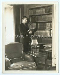 6a457 PRINCESS O'HARA candid 8x10 still '35 Chester Morris smoking a pipe in his library at home!