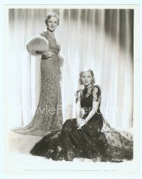 6a154 DOUBLE OR NOTHING candid 8x10 still '37 Mary Carlisle & Fay Holden show off their costumes!