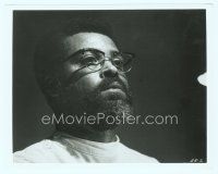 6a165 END OF THE ROAD 8x10 still '70 close up of James Earl Jones as the weird Doctor D!