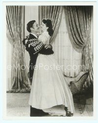 6a212 GONE WITH THE WIND deluxe 8x10 still R54 full-length Clark Gable & Vivien Leigh embracing!