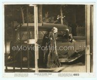 6a361 MAN ON THE EIFFEL TOWER 8.25x10 still '49 cool image of blonde Jean Wallace gesturing by car!