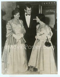 6a203 GIANT 7.25x9.5 news photo '56 Rock Hudson between wife & Natalie Wood at the world premiere!