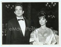 6a592 WARREN BEATTY/NATALIE WOOD 7.25x9.5 news photo '60s the engaged couple looking sexy!