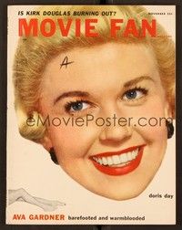 6e109 MOVIE FAN magazine November 1952 super close up smiling portrait of Doris Day!