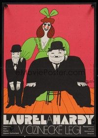 6g069 FLYING DEUCES Czech 11x16 '74 great wacky Hlavaty art of Stan Laurel & Oliver Hardy + Parker