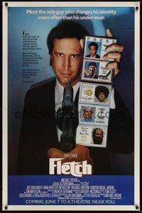 6h176 FLETCH advance 1sh '85 Michael Ritchie, wacky detective Chevy Chase has gun pulled on him!