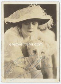 6k612 THEDA BARA deluxe 5x7 still '17 close up with her dog & ink stamp autograph!