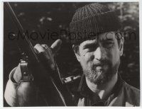 6k252 DEER HUNTER 7.25x9.5 still '78 close up of bearded Robert De Niro holding gun, Cimino