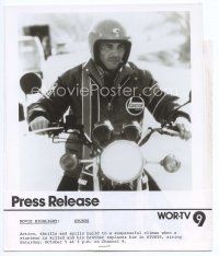 6k591 STUNTS TV 8x10 still R80s close up of stuntman Robert Forster on motorcycle!