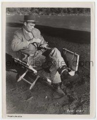 6k627 TWO RODE TOGETHER candid 8x10.25 still '60 Richard Widmark taking a break & playing cards!