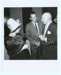 6k654 WILLIAM HOLDEN candid 8x10 still '60s with Barney Balaban & his wife having cocktails!