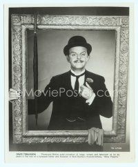 6m126 DAVID TOMLINSON 8x10 still '64 wacky posed portrait standing behind frame from Mary Poppins!