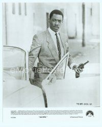 6m167 EDDIE MURPHY 8x10 still '82 close up getting out of car with gun in hand from 48 Hrs!