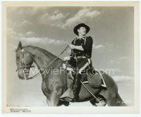 6m274 JOHN WAYNE 8x10 still '59 full-length portrait in uniform on horse from The Horse Soldiers!