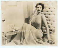 6m298 KAY KENDALL 8x10 still '53 sexy full-length portrait in nightgown on bed from Shadow Man!
