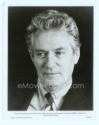 6m417 PETER FINCH 8x10 still '76 head & shoulders portrait of the star as Howard Beal from Network