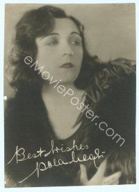 6m421 POLA NEGRI deluxe 5.75x8 still '29 great close up wearing cool feathered outfit!