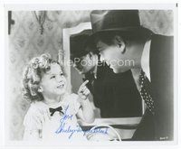 6s374 SHIRLEY TEMPLE signed 8x10 REPRO still '90s wonderful c/u of the child star pointing at man!
