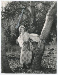 6s100 LILLIAN GISH signed book page '80s great image of her standing in the woods!