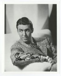 6s304 JAMES STEWART signed 8x10 REPRO still '90 youthful seated portrait of the great actor!