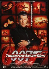 7a108 TOMORROW NEVER DIES Japanese 29x41 '97 Pierce Brosnan as James Bond 007, sexy Teri Hatcher!
