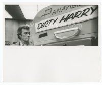 7b198 DIRTY HARRY candid 8x10 still '71 great c/u of Clint Eastwood on set by Panavision camera!