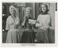 7b030 HOW TO MARRY A MILLIONAIRE 8x10 still '53 Marilyn Monroe, Bacall & Grable eating biscuits!