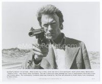 7b372 MAGNUM FORCE 7.75x9.5 still '73 c/u of bandaged Eastwood as Dirty Harry pointing gun!