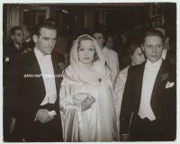 7b387 MARLENE DIETRICH 7.5x9.5 news photo '36 with her husband & Fairbanks in London at premiere!