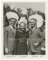 7b413 NORTH BY NORTHWEST candid 8x10 still '59 Grant, Saint & Mason wearing Indian headdresses!