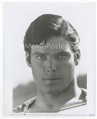 7b503 SUPERMAN CanUS 8x10 still '78 head & shoulders portrait of hero Christopher Reeve in costume!