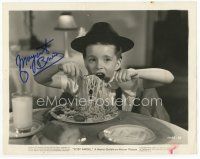 7c102 MARGARET O'BRIEN signed 8x10 still '43 cute close up eating spaghetti from Lost Angel!