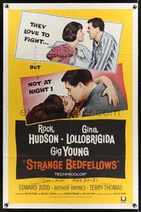 7d820 STRANGE BEDFELLOWS 1sh '65 Gina Lollobrigida & Rock Hudson love to fight, but not at night!