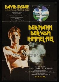 7e241 MAN WHO FELL TO EARTH German '76 Nicolas Roeg, shirtless David Bowie firing gun!