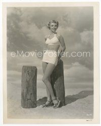 7f122 DOLORES DONLON 8x10 still '48 the sexy model full-length in skimpy outfit on beach!