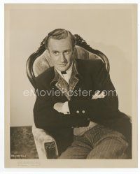 7f410 RONALD HOWARD 8x10 still '56 close up seated portrait with his arms crossed!