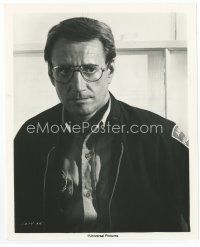 7f420 ROY SCHEIDER 8x10 still '75 close portrait as Chief Brody from Jaws looking worried!