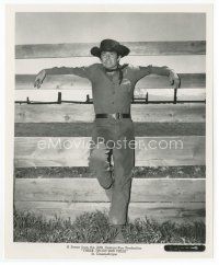 7f451 STUART WHITMAN 8.25x10 still '59 full-length leaning on fence from These Thousand Hills!