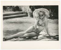7f452 SUE LYON 8x10 still '62 classic image sunbathing with sunglasses from Lolita!