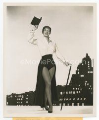 7f483 VERA MILES 8x10 still '57 standing cheesecake photo that was banned by Alfred Hitchcock!