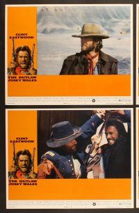 7g281 OUTLAW JOSEY WALES 8 LCs '76 Clint Eastwood is an army of one, cool double-fisted artwork!
