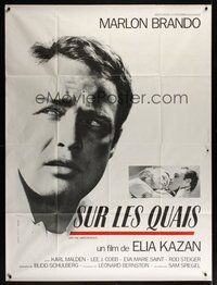 7h554 ON THE WATERFRONT French 1p R88 directed by Elia Kazan, different image of Marlon Brando!