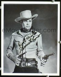 7j242 SUNSET CARSON signed 8x10 REPRO still '70s great waist-high portrait pointing two guns!