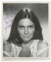 7j149 CAROLINE MUNRO signed 8x10 still '73 head & shoulders portrait of the sexy star in cool top!