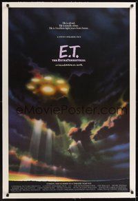 7k204 E.T. THE EXTRA TERRESTRIAL linen advance 1sh '82 different spaceship in clouds image!