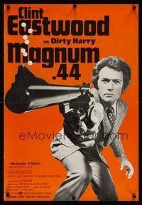 7m118 MAGNUM FORCE Finnish '74 Clint Eastwood is Dirty Harry pointing his huge gun!