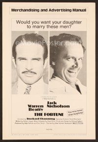 8b233 FORTUNE pressbook '75 Jack Nicholson & Warren Beatty are not as smart as the Three Stooges!